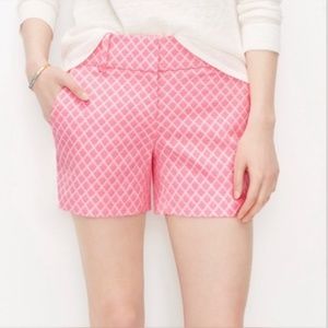 Ann Taylor Modern Fit Quilted City Shorts. Size 8.